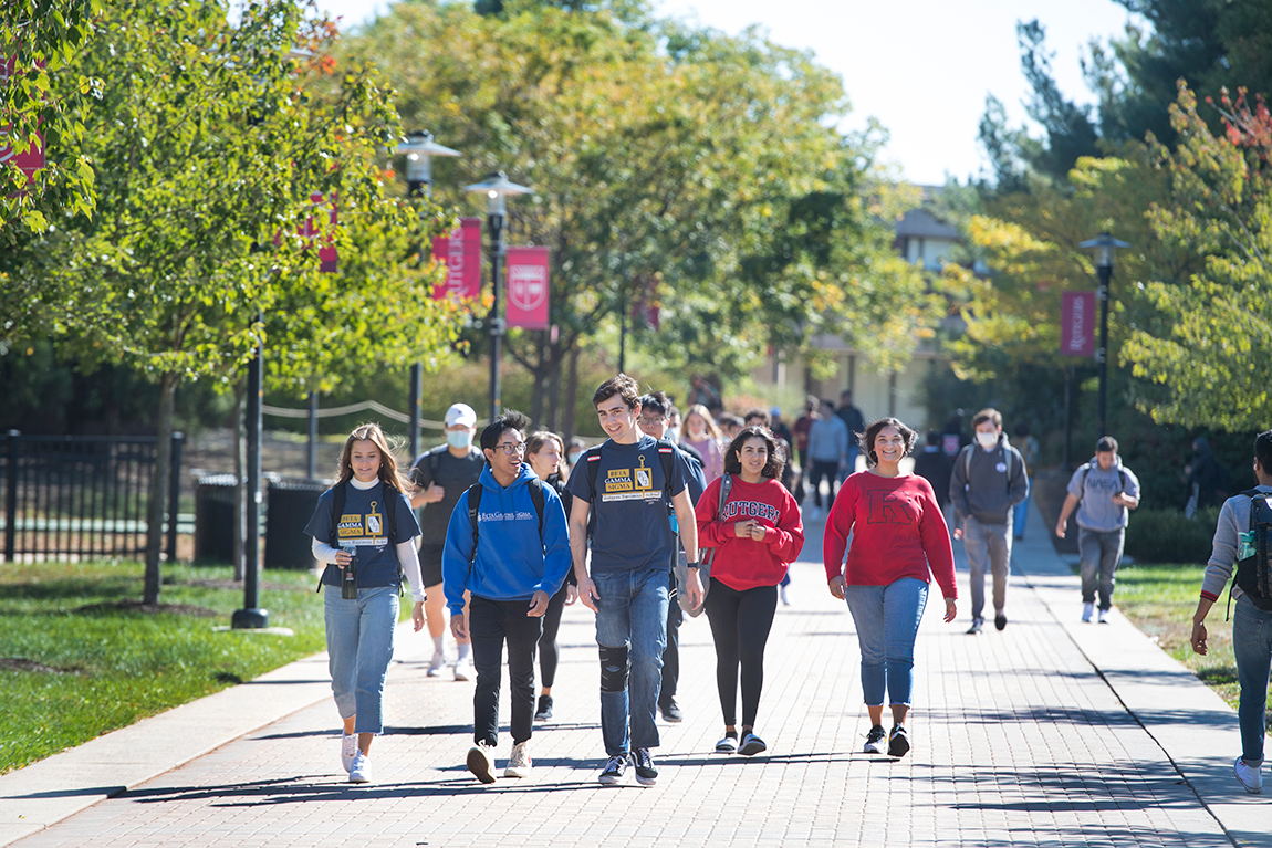 Students walking after class change on Livingston campus